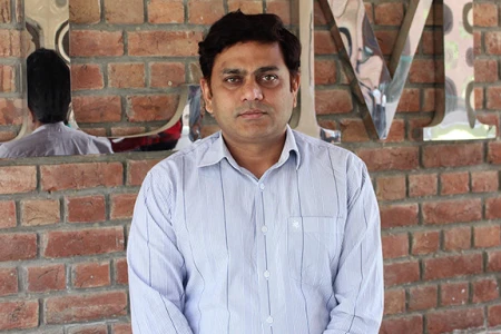 Dr-Shamik-Tiwari