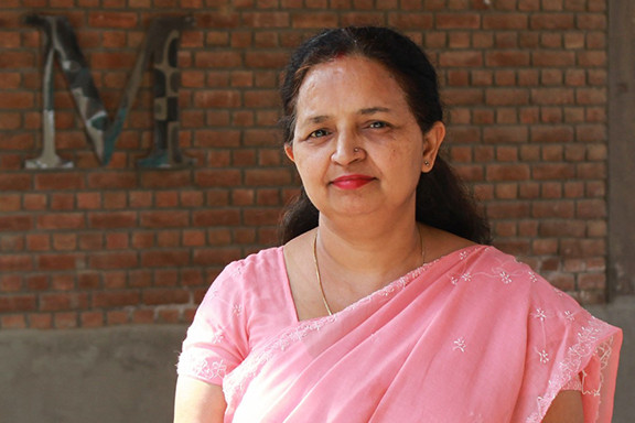 Dr Namita Dixit